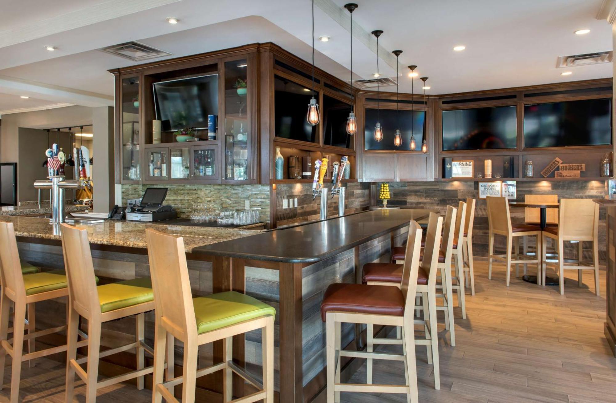 Hilton Garden Hotel Riverhead